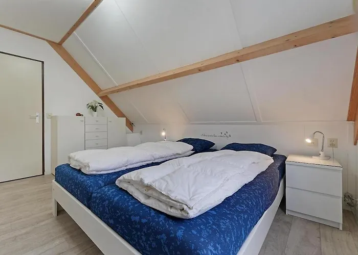 Mosselbank 22, Loopafstand Vp070 Ouddorp