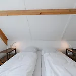 Holiday home Mosselbank 22, Loopafstand Vp070 Ouddorp